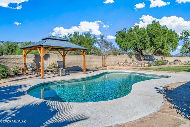 6725 E Bacobi Circle, Tucson, AZ 85750