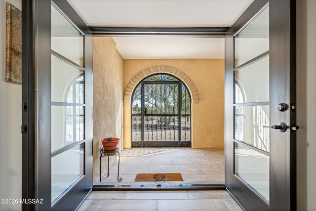 6725 E Bacobi Circle, Tucson, AZ 85750