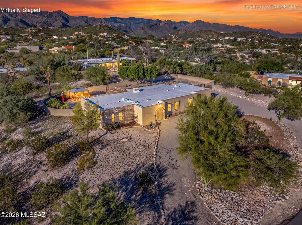 6725 E Bacobi Circle, Tucson, AZ 85750
