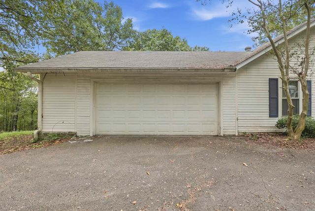 20 Fox Trot Dr, Conway, AR 72032