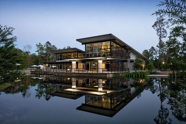27858 Wooded Pond Drive, Spring, TX 77386