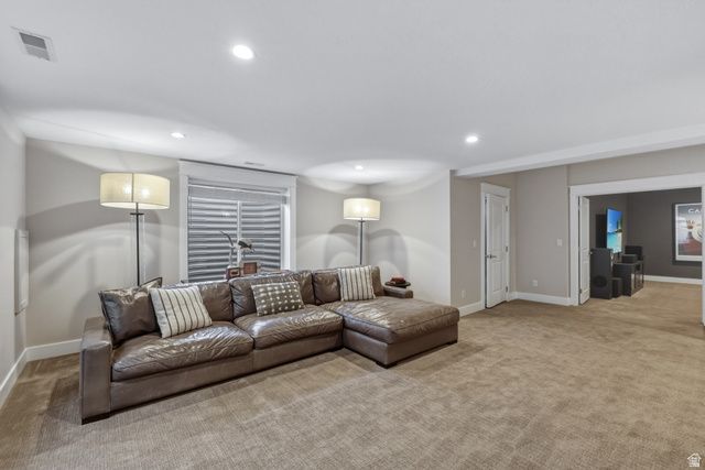 10542 S VERMILLION DR, South Jordan, UT 84009