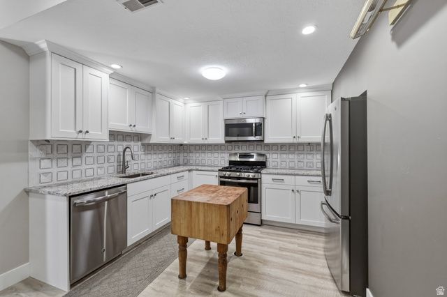 10542 S VERMILLION DR, South Jordan, UT 84009