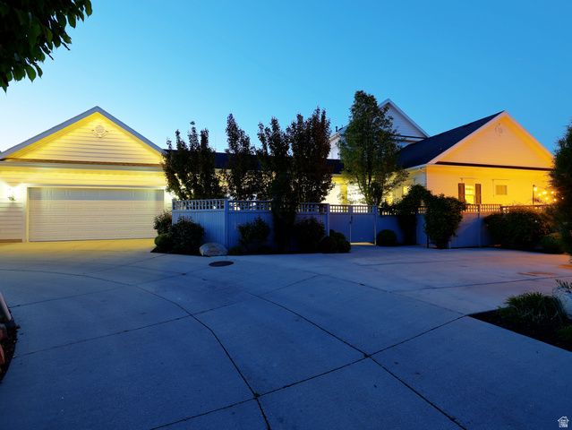 10542 S VERMILLION DR, South Jordan, UT 84009