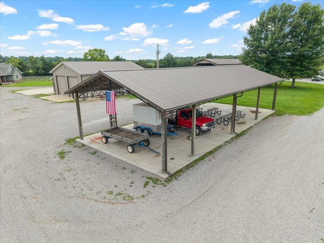 221 Eady Rd, Shelbyville, TN 37160