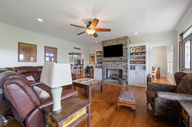 221 Eady Rd, Shelbyville, TN 37160