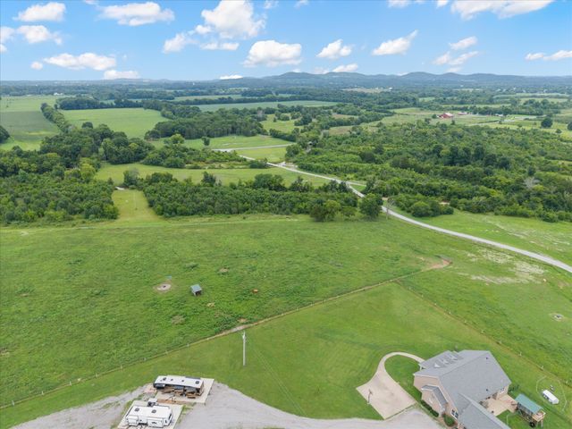 221 Eady Rd, Shelbyville, TN 37160