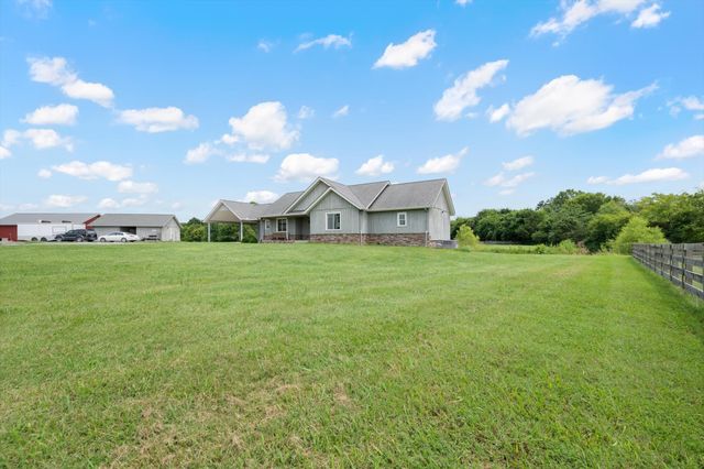 221 Eady Rd, Shelbyville, TN 37160