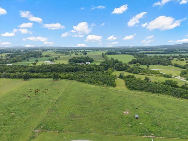 221 Eady Rd, Shelbyville, TN 37160