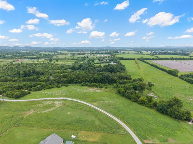 221 Eady Rd, Shelbyville, TN 37160