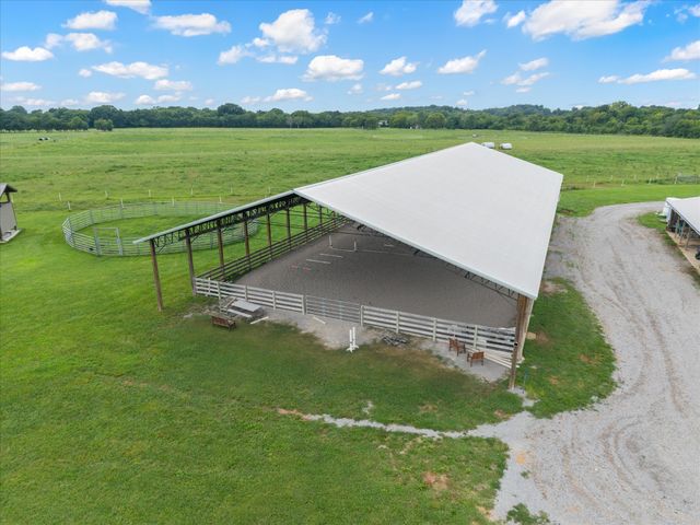 221 Eady Rd, Shelbyville, TN 37160