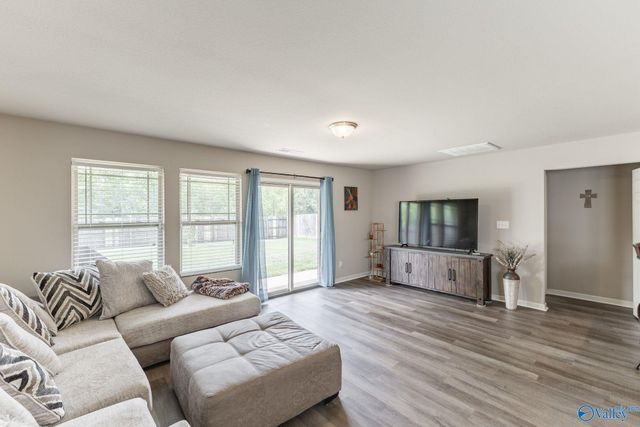 150 Gardengate Drive, Harvest, AL 35749