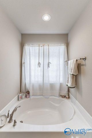 150 Gardengate Drive, Harvest, AL 35749