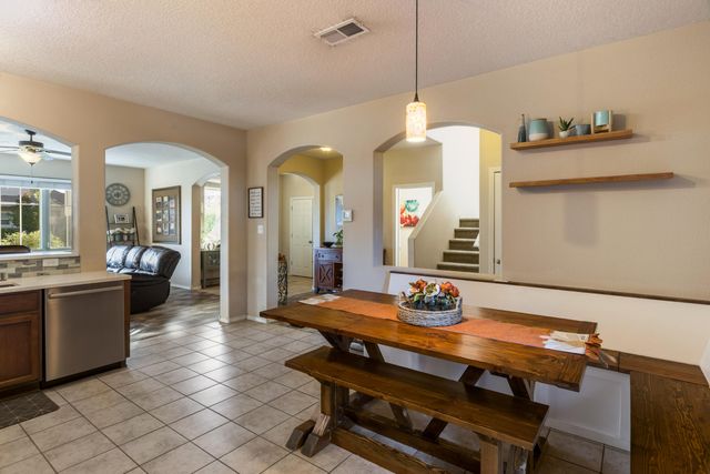 8409 Wild Dunes Road NW, Albuquerque, NM 87120