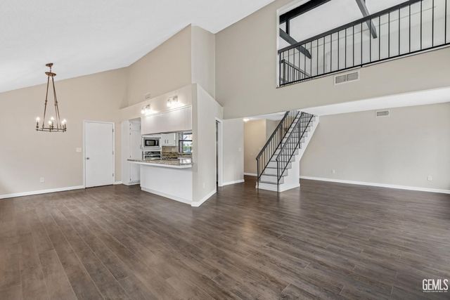 2713 McNutt Street, Bakersfield, CA 93306