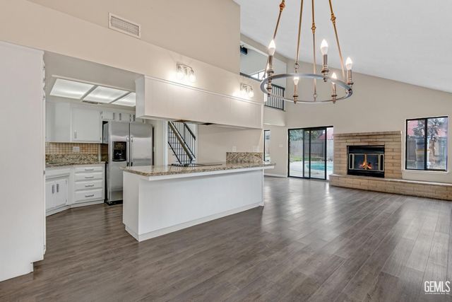 2713 McNutt Street, Bakersfield, CA 93306