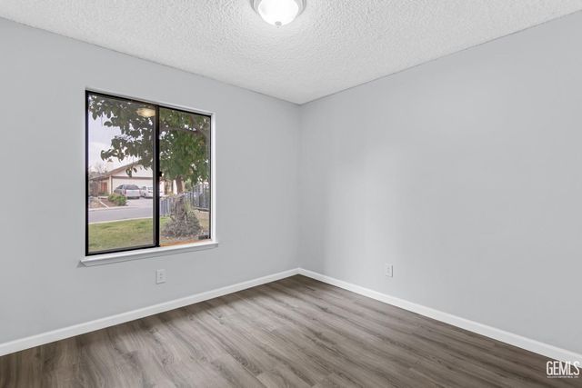 2713 McNutt Street, Bakersfield, CA 93306