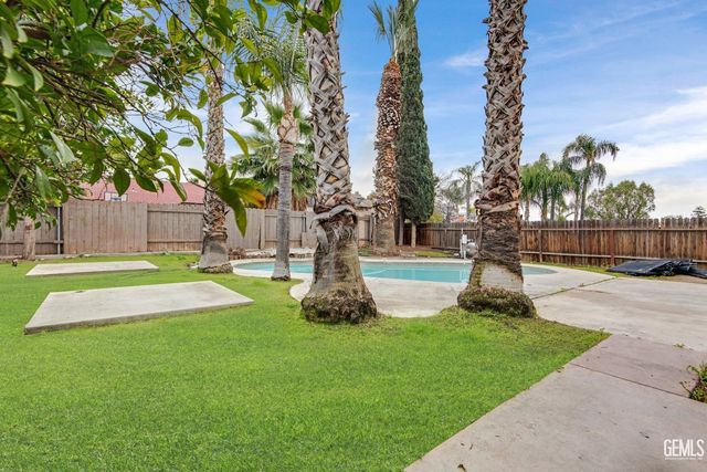 2713 McNutt Street, Bakersfield, CA 93306