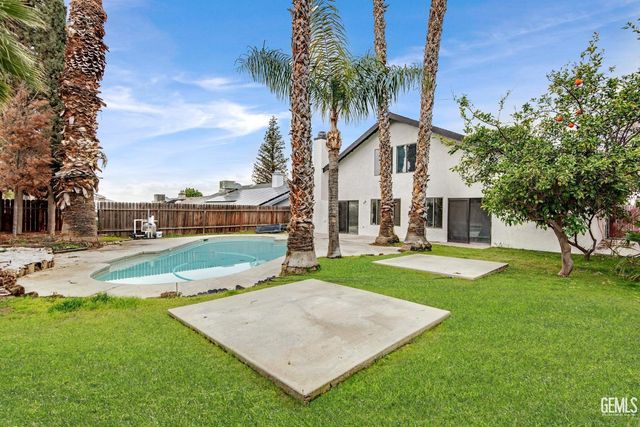 2713 McNutt Street, Bakersfield, CA 93306