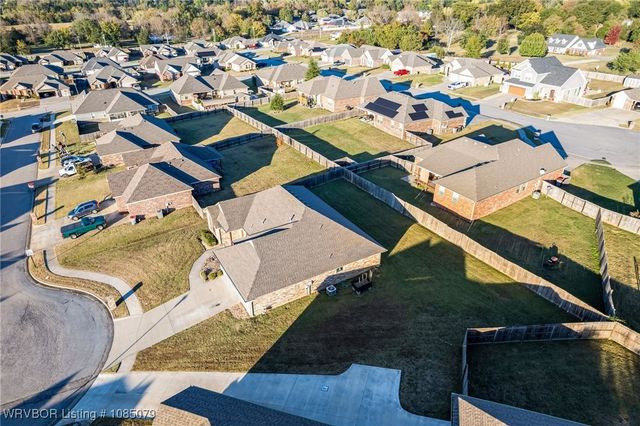 414 Kyla Marie Court, Lavaca, AR 72941