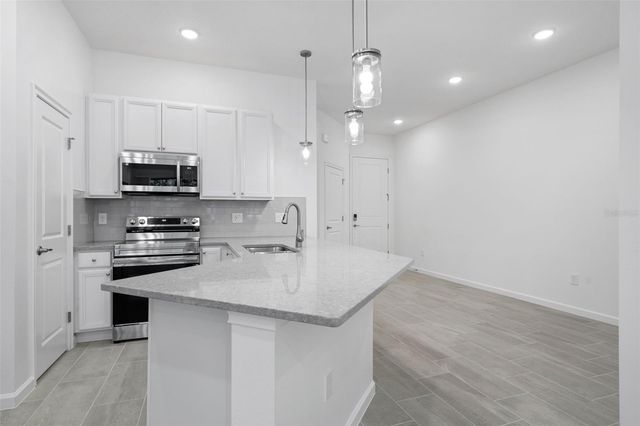 10287 EBB TIDE LANE, Orlando, FL 32821