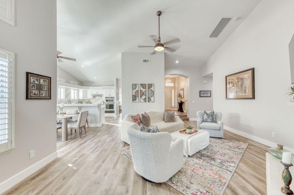 Image 1 of property listing at 8540 N Talladega Way, Fresno, CA 93720