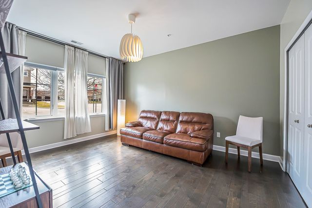 5502 Arbor Chase Drive, Ann Arbor, MI 48103