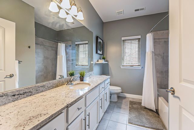 5502 Arbor Chase Drive, Ann Arbor, MI 48103