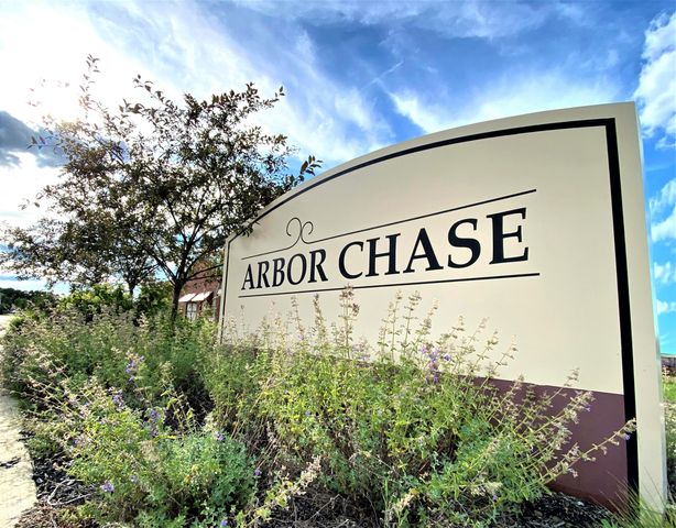 5502 Arbor Chase Drive, Ann Arbor, MI 48103