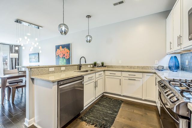 5502 Arbor Chase Drive, Ann Arbor, MI 48103