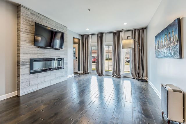 5502 Arbor Chase Drive, Ann Arbor, MI 48103