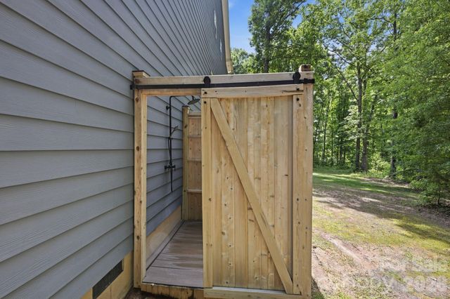 125 Sweet Grass Lane, Mooresville, NC 28115