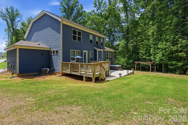 125 Sweet Grass Lane, Mooresville, NC 28115