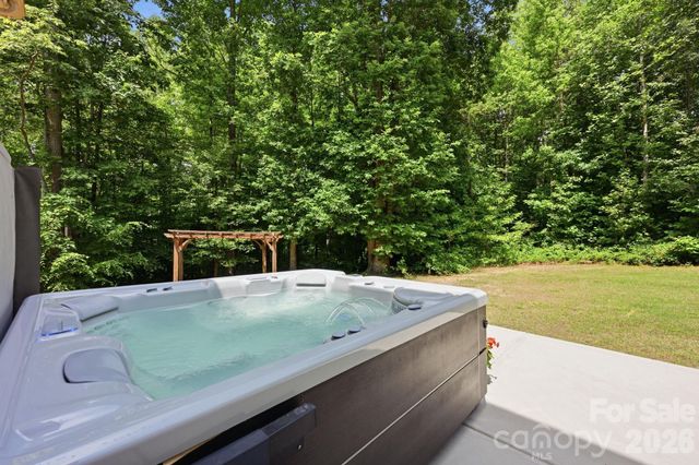 125 Sweet Grass Lane, Mooresville, NC 28115
