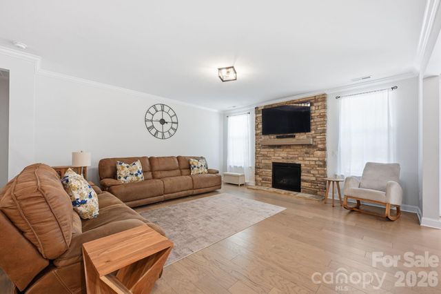 125 Sweet Grass Lane, Mooresville, NC 28115