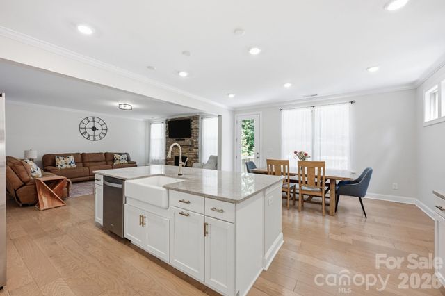 125 Sweet Grass Lane, Mooresville, NC 28115