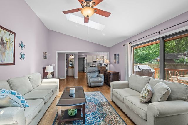 23880 N Overhill Drive, Lake Zurich, IL 60047