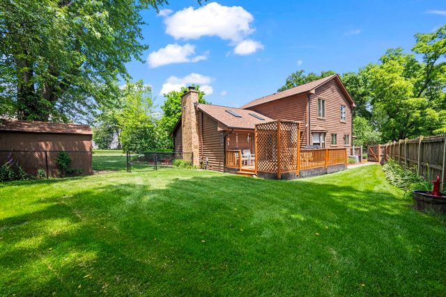 23880 N Overhill Drive, Lake Zurich, IL 60047