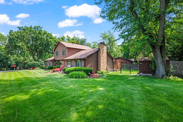 23880 N Overhill Drive, Lake Zurich, IL 60047