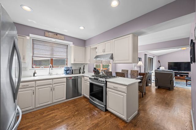 23880 N Overhill Drive, Lake Zurich, IL 60047