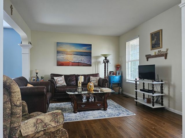 6508 Waterford Drive, Mchenry, IL 60050