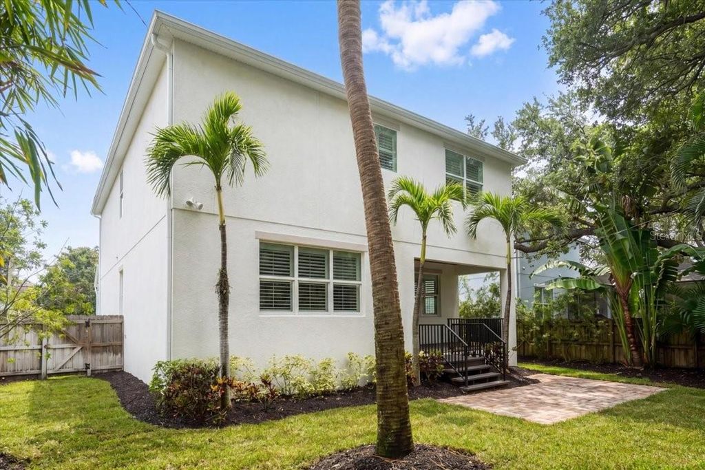 Image 46 of property listing at 3615 W RENELLIE CIRCLE, Tampa, FL 33629