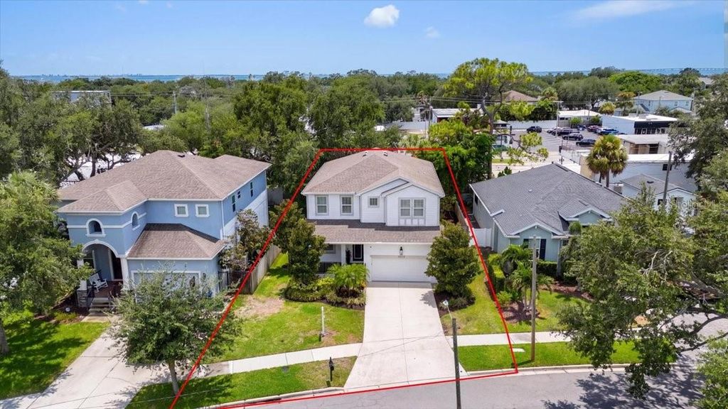 Image 51 of property listing at 3615 W RENELLIE CIRCLE, Tampa, FL 33629
