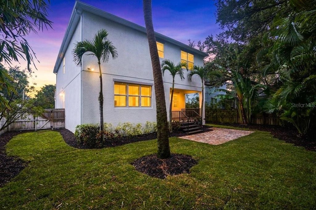 Image 52 of property listing at 3615 W RENELLIE CIRCLE, Tampa, FL 33629