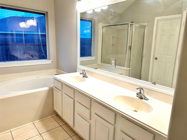 12286 Noco Drive, Tomball, TX 77375