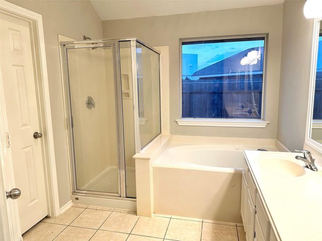 12286 Noco Drive, Tomball, TX 77375