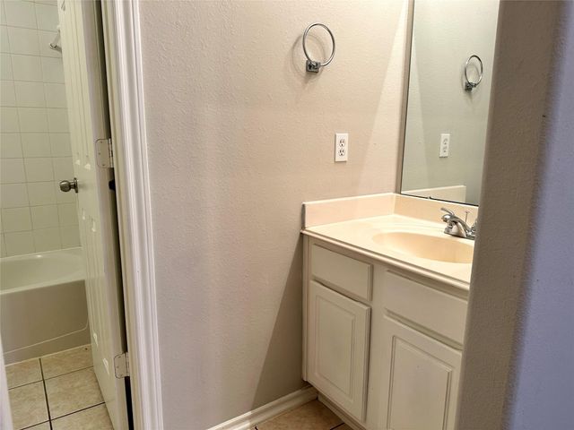 12286 Noco Drive, Tomball, TX 77375