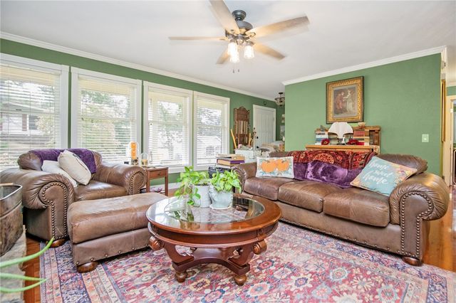 16 Coverack Lane, Bella Vista, AR 72714