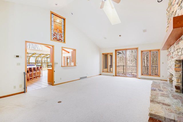 2128 Hunters Ridge COURT, Manitowoc, WI 54220