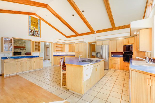 2128 Hunters Ridge COURT, Manitowoc, WI 54220